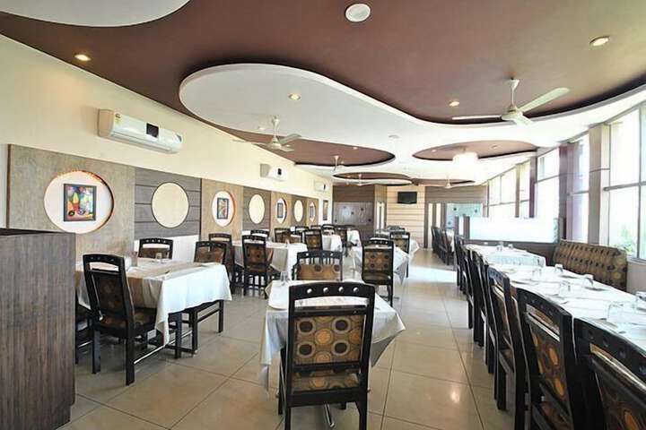 Dining Photos