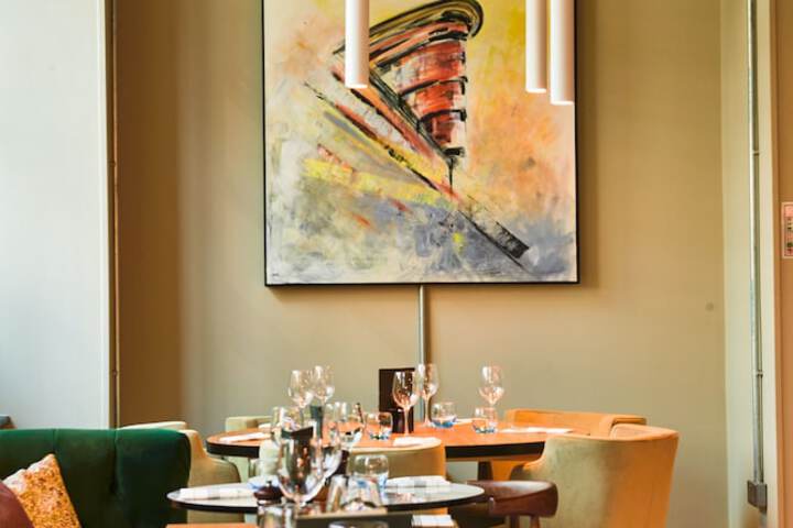 Dining 120 of 143