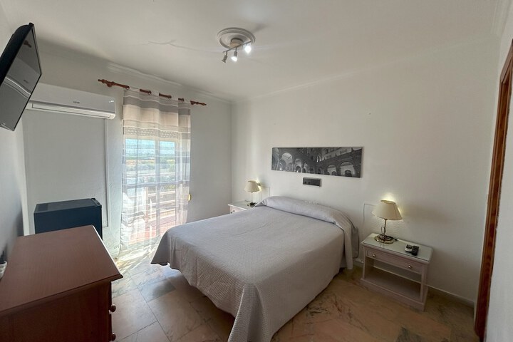 Room 8 of 23