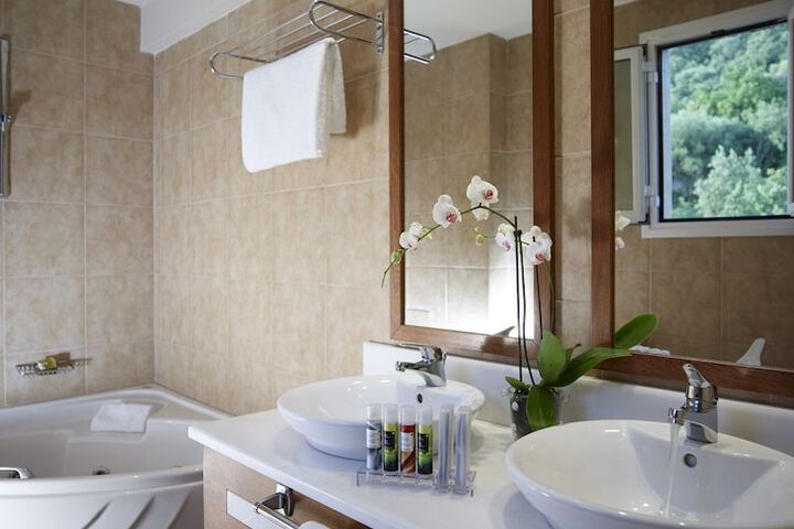 Bathroom Interior Photo