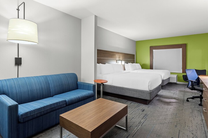 Room 10 of 31