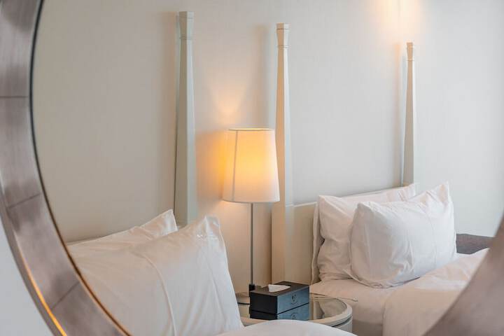 Room 15 of 17
