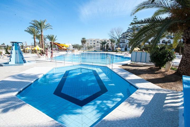 Pool Hotel
