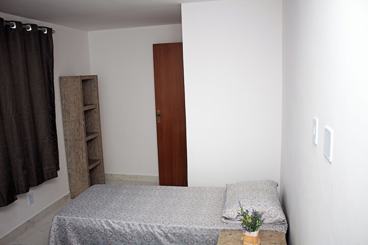 Room 9 of 32