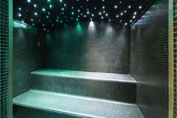 Spa 31 of 55