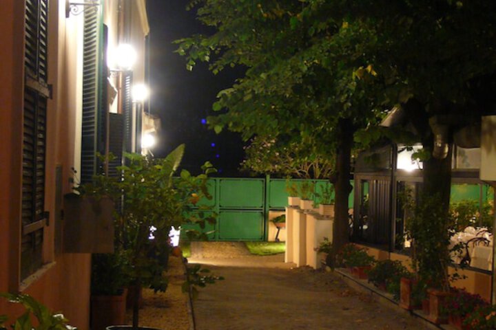 Property Grounds 10 of 15