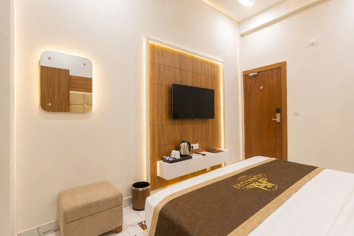 Room 7 of 29