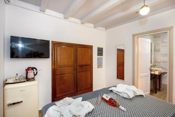 Room 60 of 148