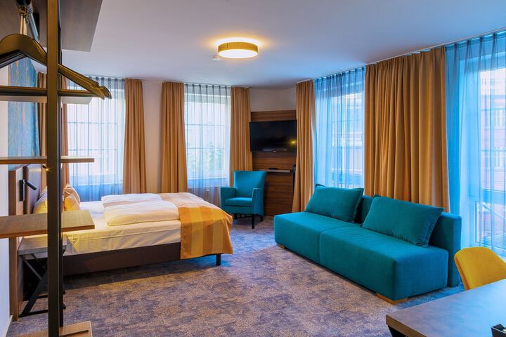 Room 15 of 35