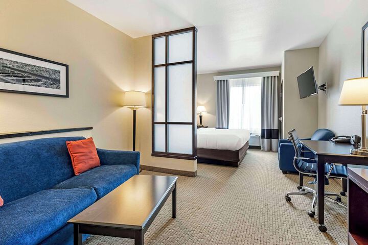 Room 19 of 39