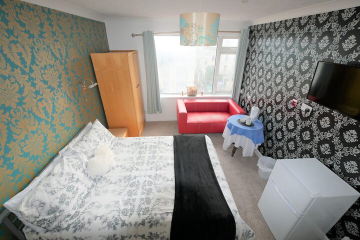 Room 13 of 49