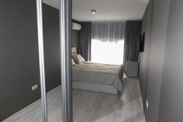 Room 15 of 33