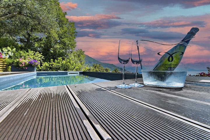 Pool 39 of 64