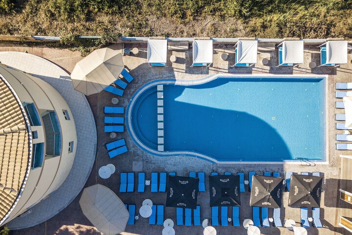 Pool 13 of 43