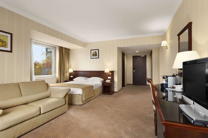 Room 31 of 67