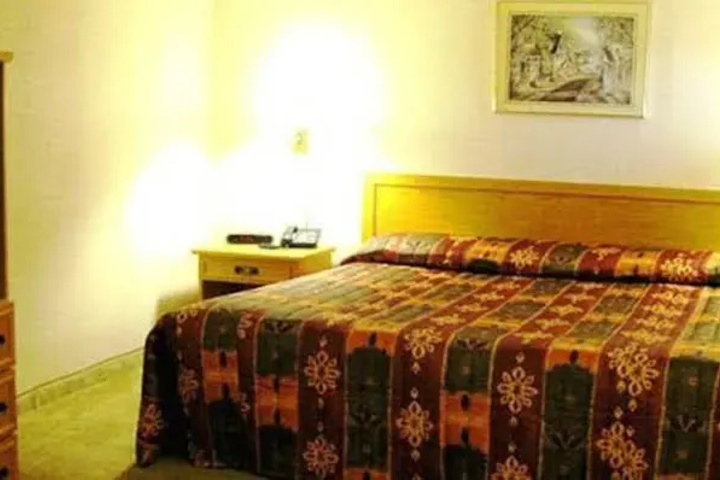 Room 2 of 11