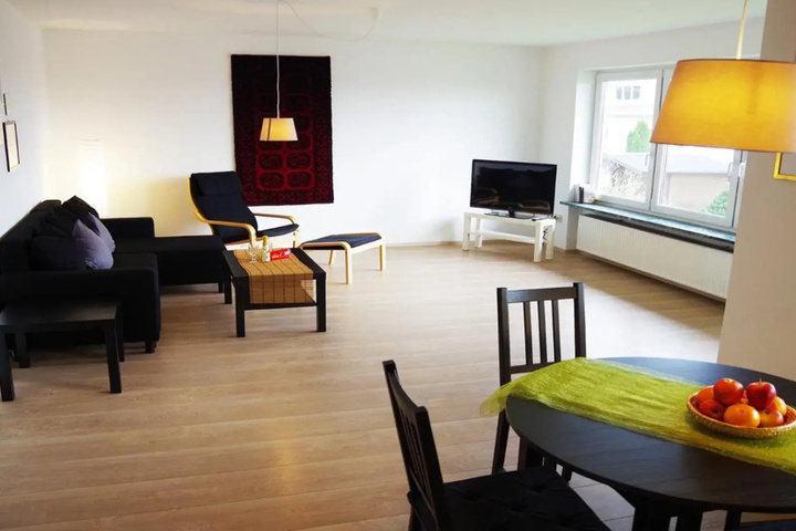 Room 2 of 19