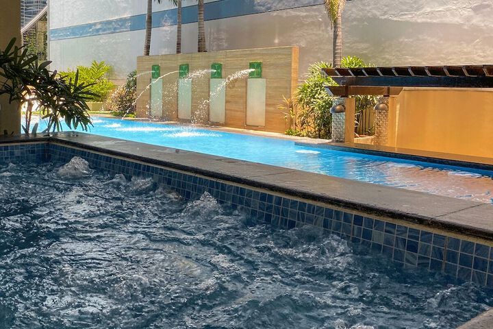 Pool 39 of 66