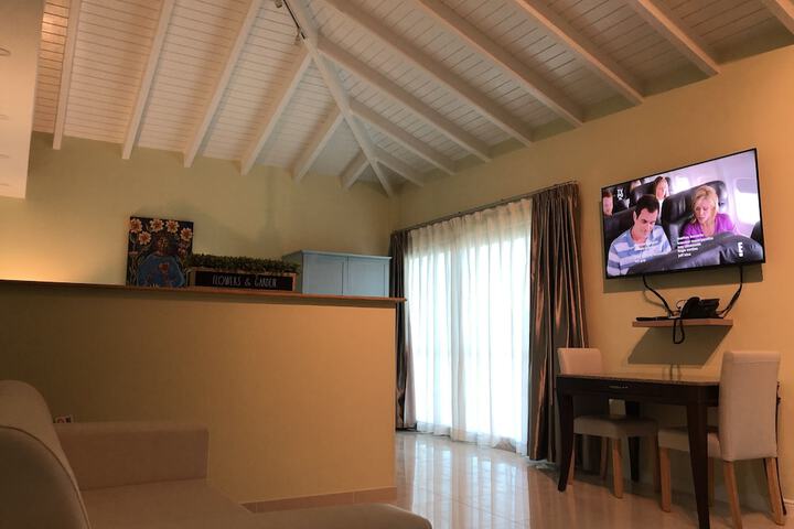 Room 12 of 68
