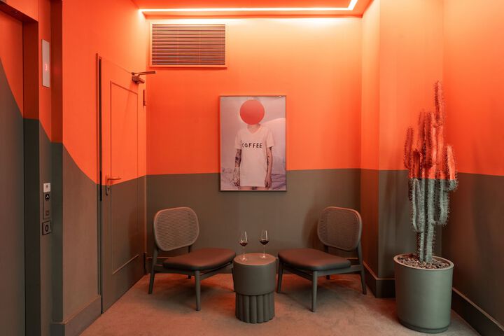 Room 21 of 53