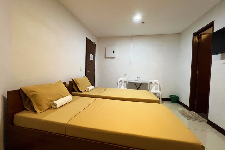 Room 49 of 84