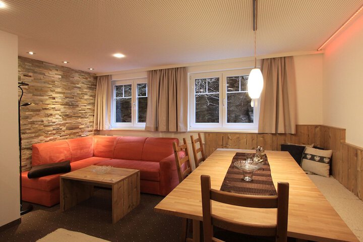 Room 26 of 45