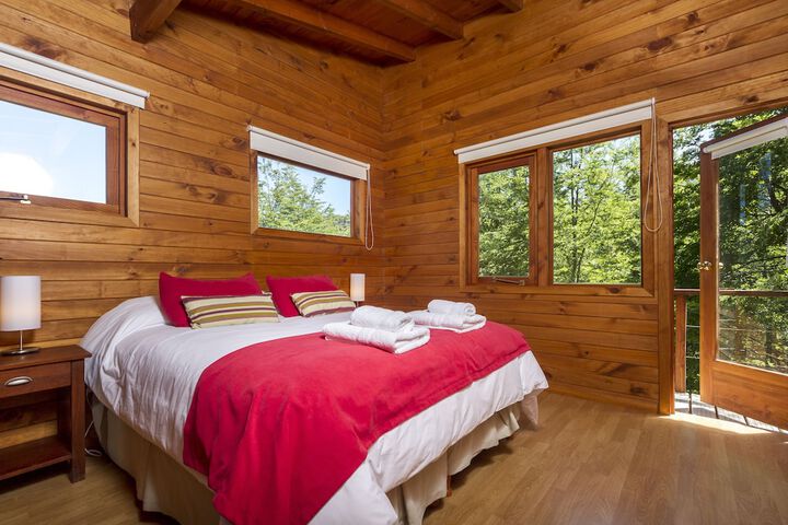 Room 4 of 38
