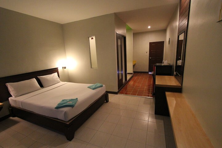 Room 10 of 49