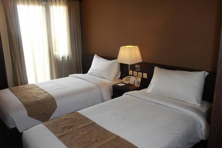 Room 7 of 31