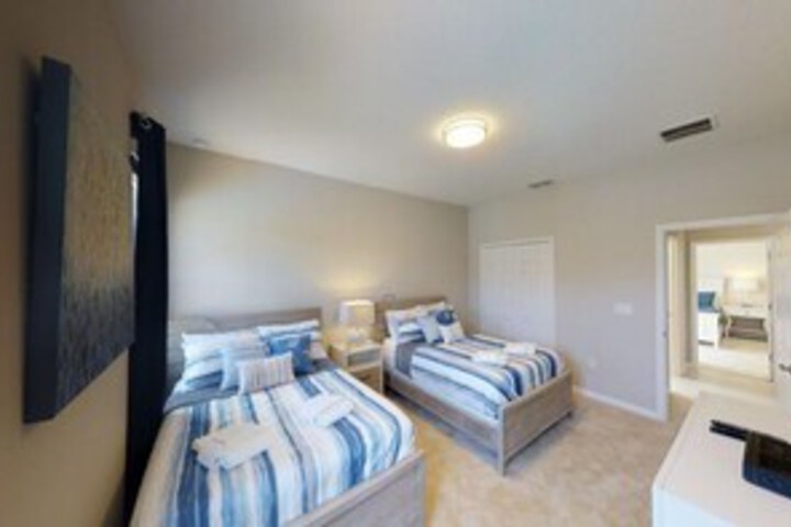 Room 40 of 51