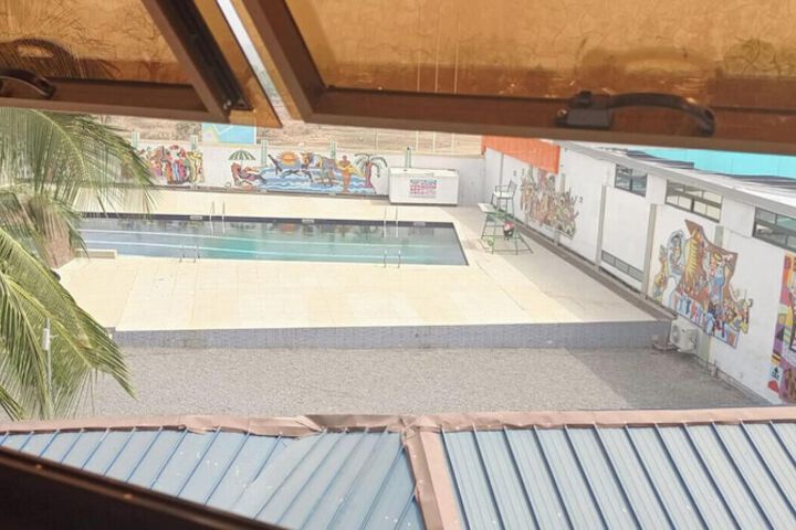 Pool 151 of 285