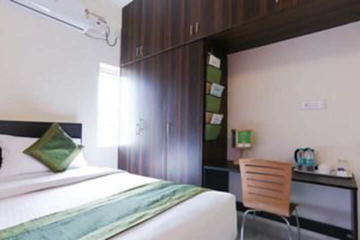Room 17 of 62
