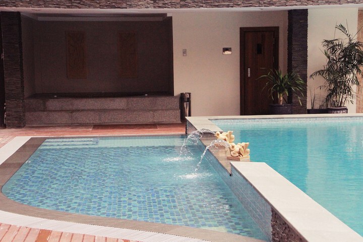 Hotel with Pool