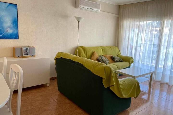Room 13 of 28