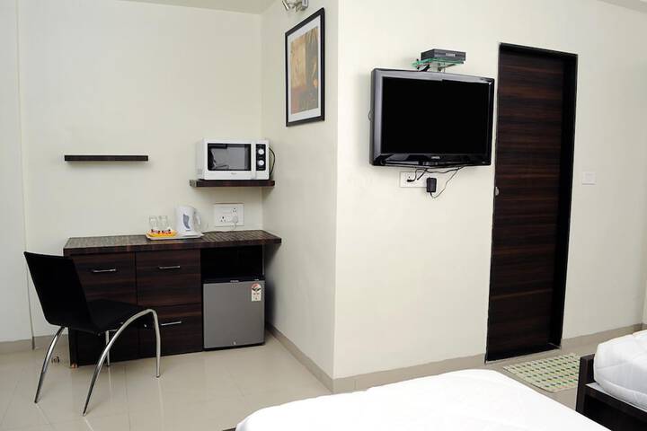 Room 13 of 23