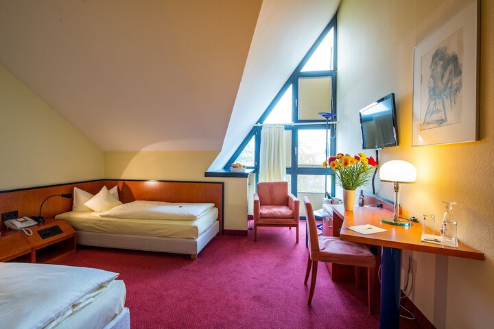 Room 16 of 45