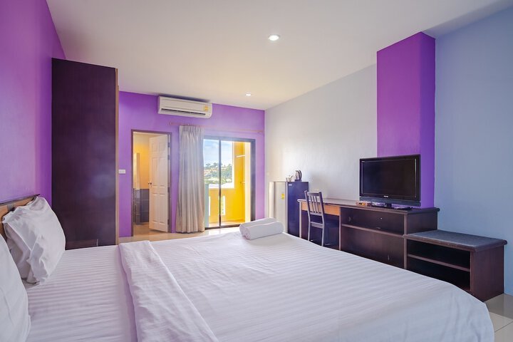 Room 9 of 53