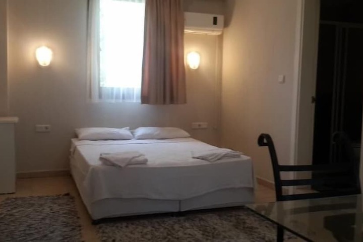Room 10 of 23
