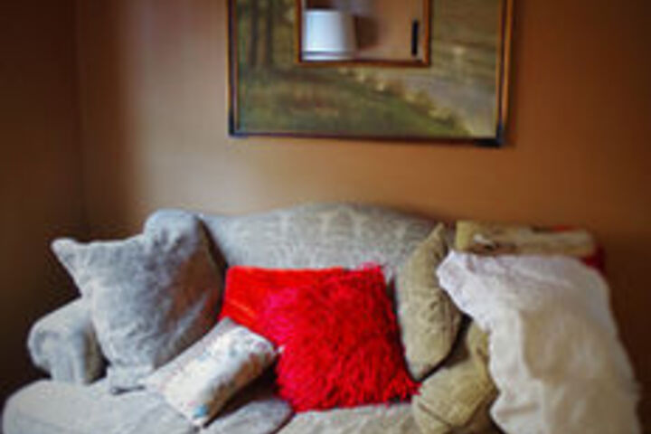 Room 16 of 18