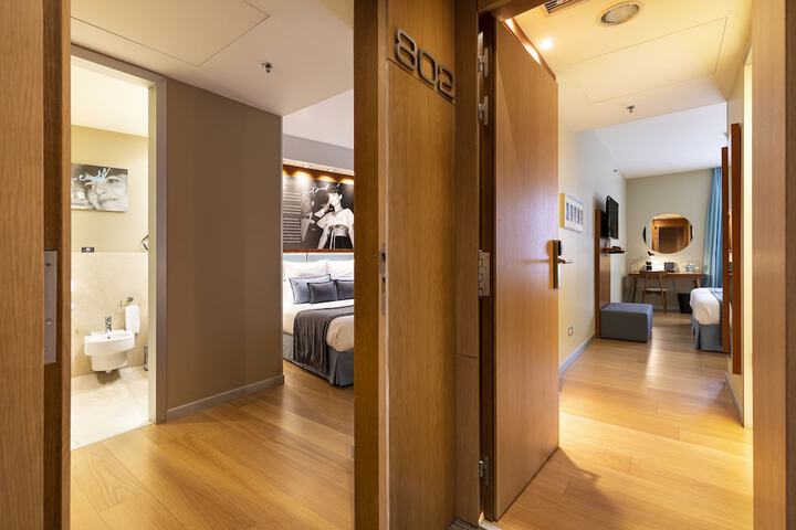 Room 40 of 94