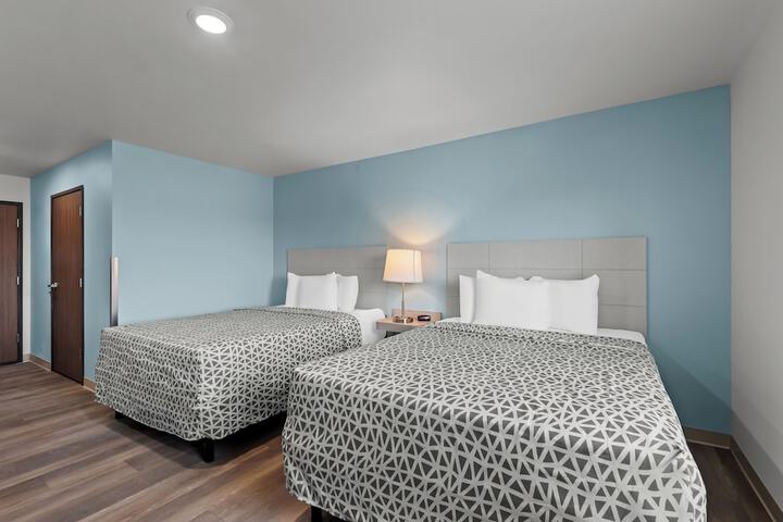 Room 9 of 25