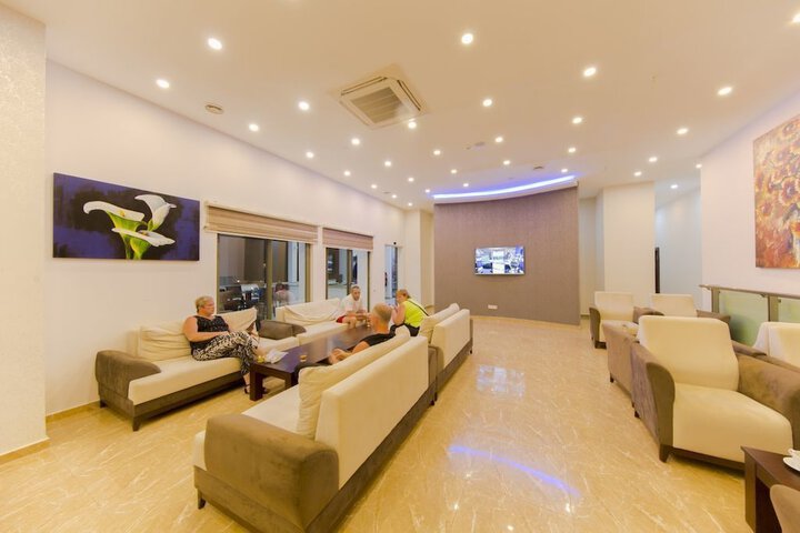 Guest Lobby