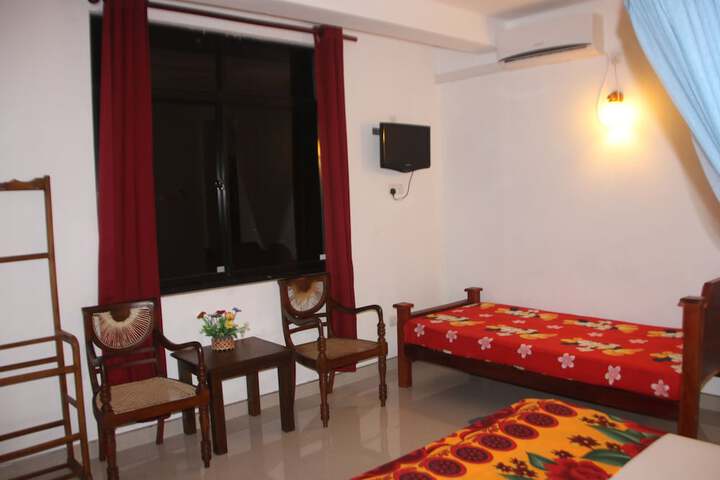 Room 6 of 53