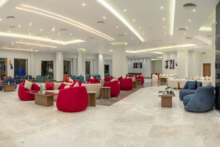 Hotel Interior 11 of 96