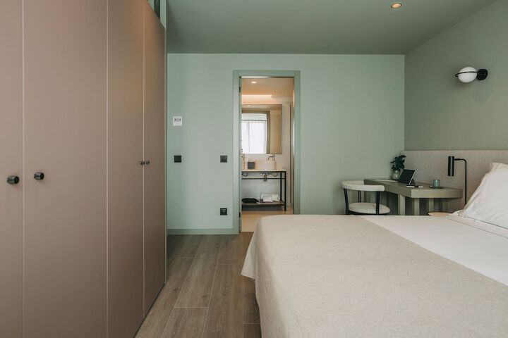 Room 36 of 145