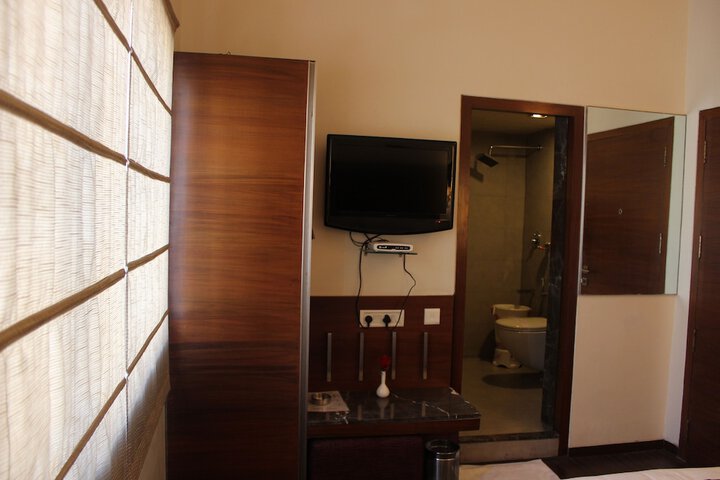 Bath Interior