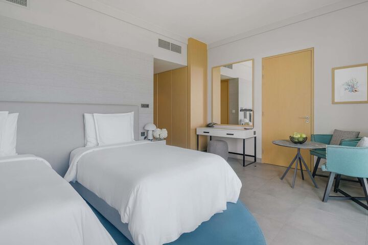 Room 25 of 259