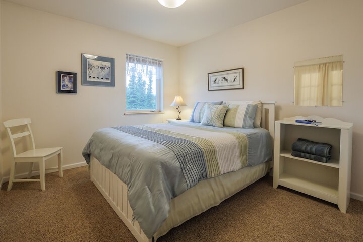 Room 4 of 51