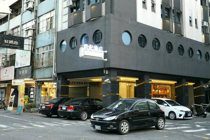 Hotel 56 of 56