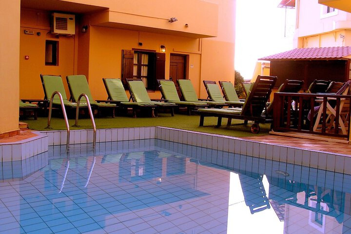 Pool 55 of 90